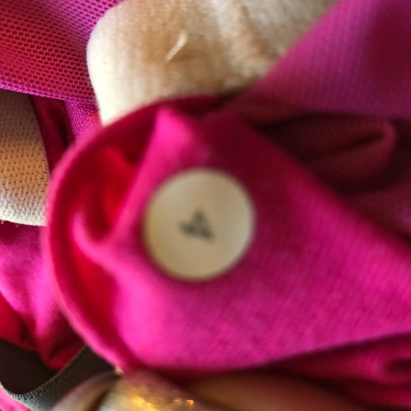 Lululemon awareness pink and grey bubble tank top with built in bra size 4 - Picture 6 of 6